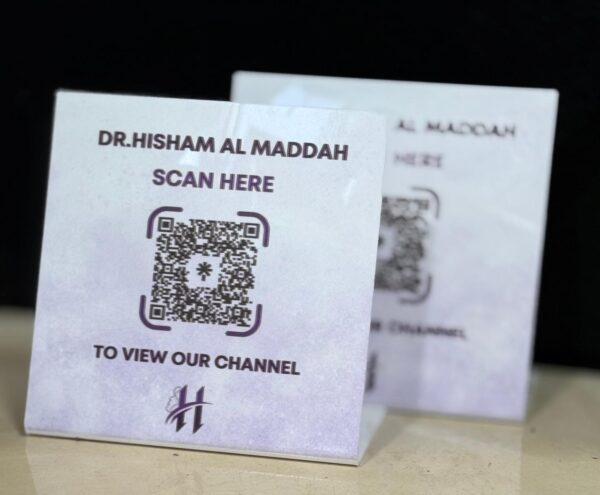 ستاند اكرليك حسابات التواصل الاجتماعي